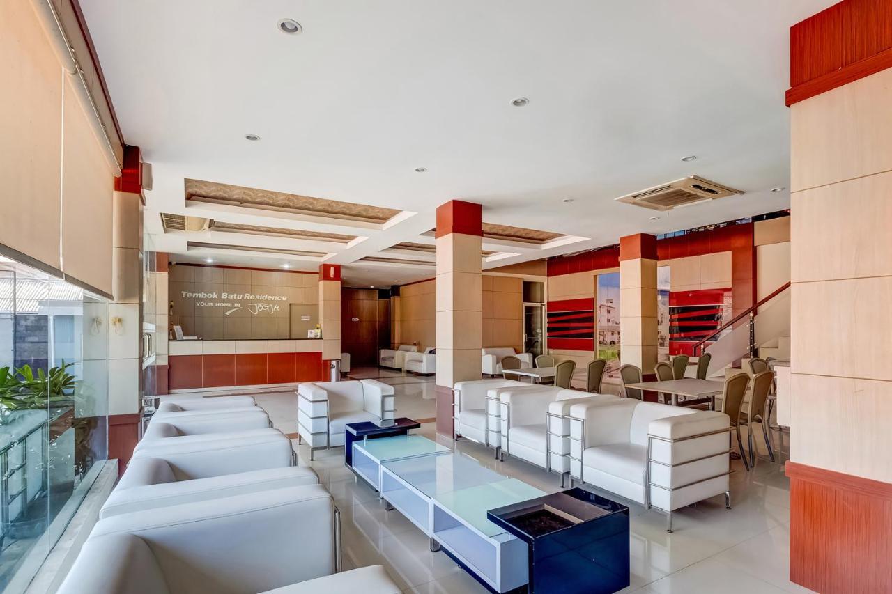 OYO 3726 Tembok Batu Residence Tugu Exterior foto