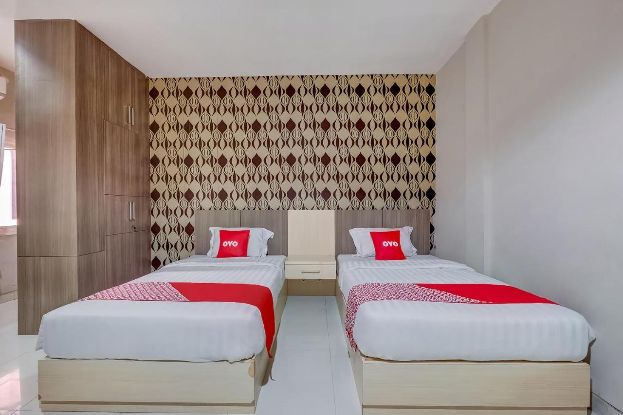 OYO 3726 Tembok Batu Residence Tugu Exterior foto